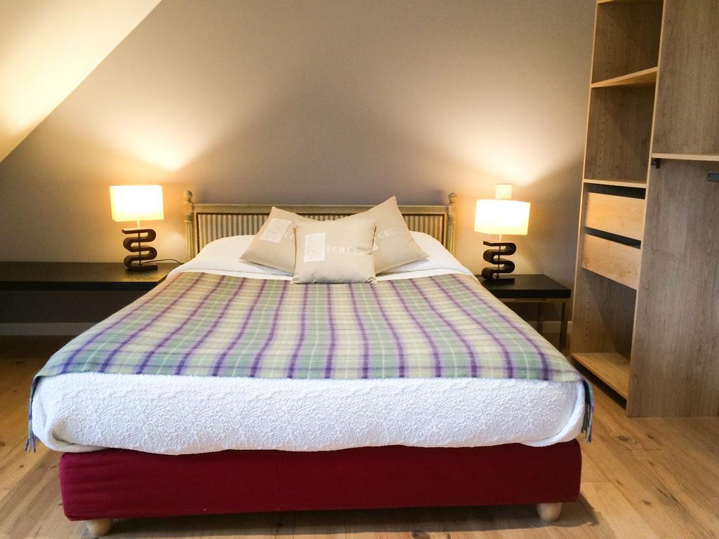 La Villa Du 15 - Chambres Independantes & Autonomes Du Restaurant La Maison - Clim Et Piscine Chauffee - Lit King Size Les Eyzies Quarto foto